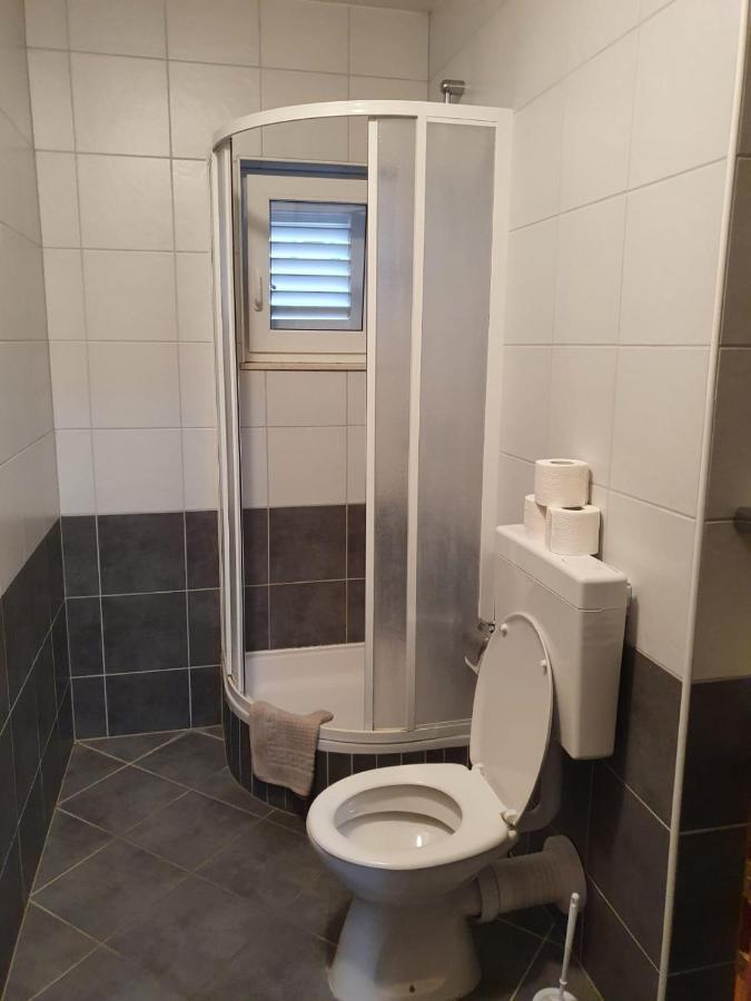 Aparthotel Marina Gromela Mirce Exteriör bild