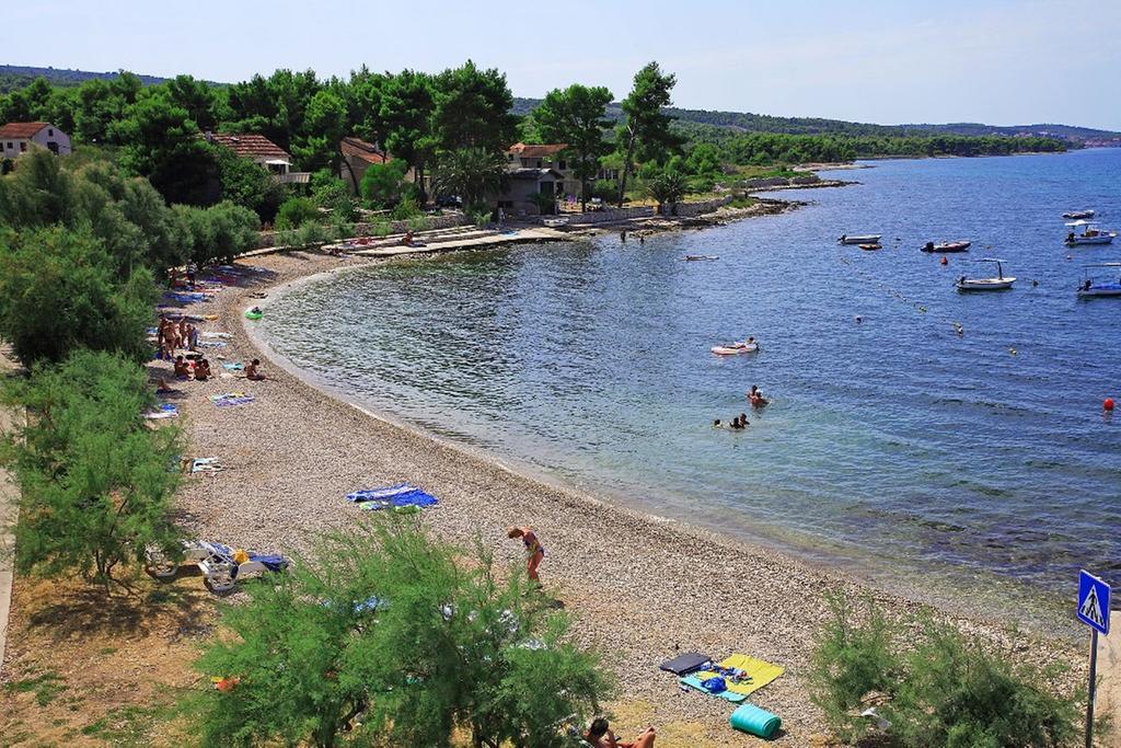 Aparthotel Marina Gromela Mirce Rum bild