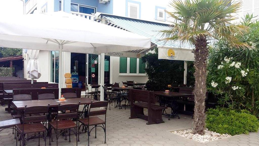 Aparthotel Marina Gromela Mirce Rum bild